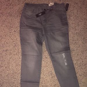 NWT ANA skinny jeggings grey